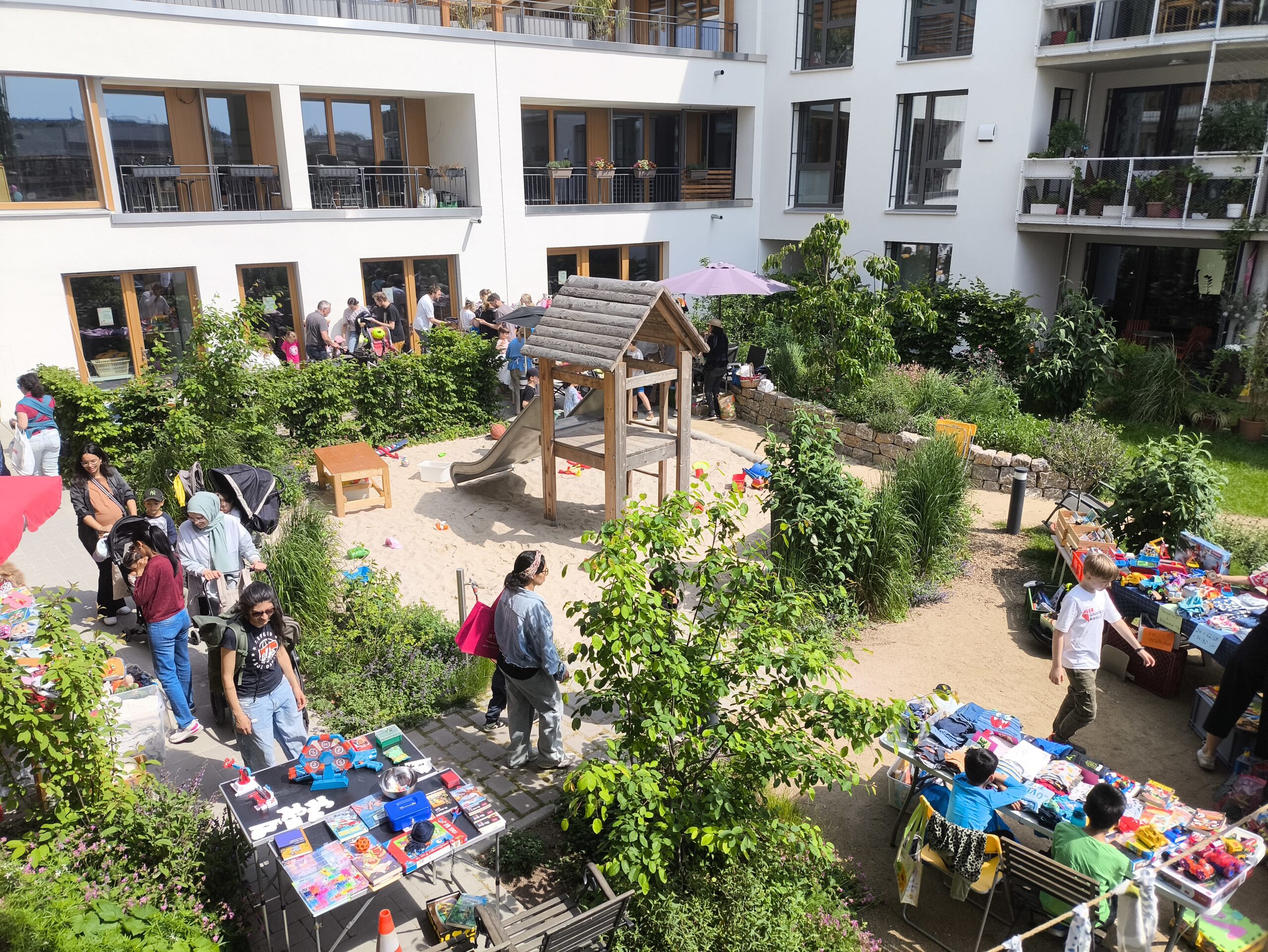 Kindersachen-Flohmarkt und Kinderkonzert